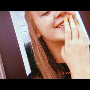 Meet your Posher, Delaney